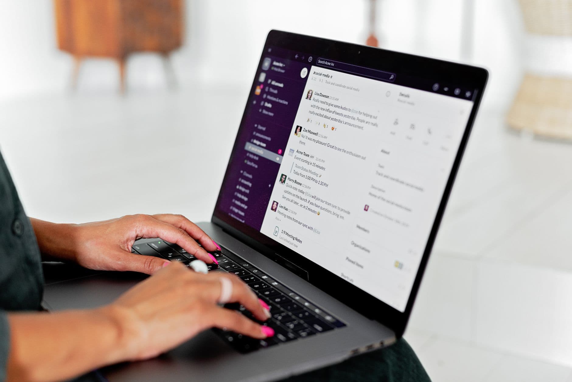 Laptop showing a chat interface used to train an AI chatbot with a custom knowledge base